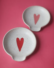 Load image into Gallery viewer, Heart Speckled Spoon Rest