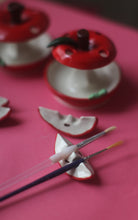 Load image into Gallery viewer, Apple Slice Chopstick/Paintbrush Rest