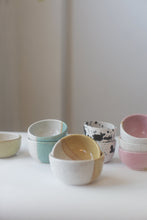 Load image into Gallery viewer, Colour Dip Itty Bitty Bowl