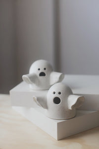 *PRE-ORDER* Ghostie Luminare Candle Cover