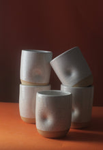 Load image into Gallery viewer, Glossy White Pinch Tumbler

