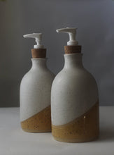 Load image into Gallery viewer, Speckled Colour Dip Soap Dispenser
