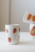 Load image into Gallery viewer, Illustrated Pinch Tumblers
